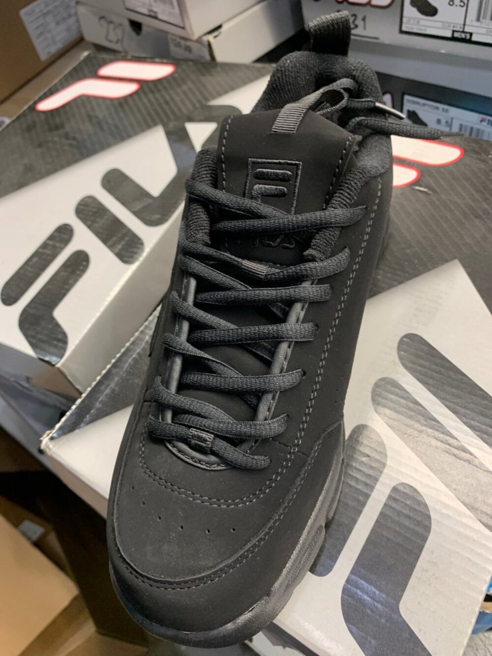 FILA DISRUPTOR SE 1SX60023-001 TRIPLE BLACK ATHLETIC MEN SHOES SNEAKER